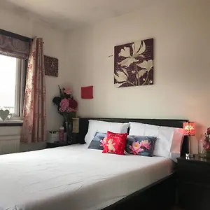 Spacious House 15min To Canary Wharf/o2/excel/central Holiday home