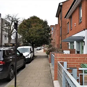 4 Bedroom House Holiday home